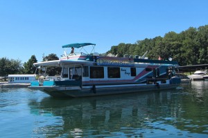 The Overboard Bikinis Houseboat!